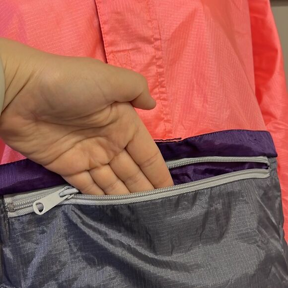 L.L. Bean Salmon/Grey HalfZip Pullover Long Sleeve Adjustable Windbreaker-Medium - Picture 5 of 16